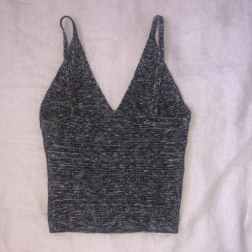 Cropped Ribbed Tank - Picture 2 of 3